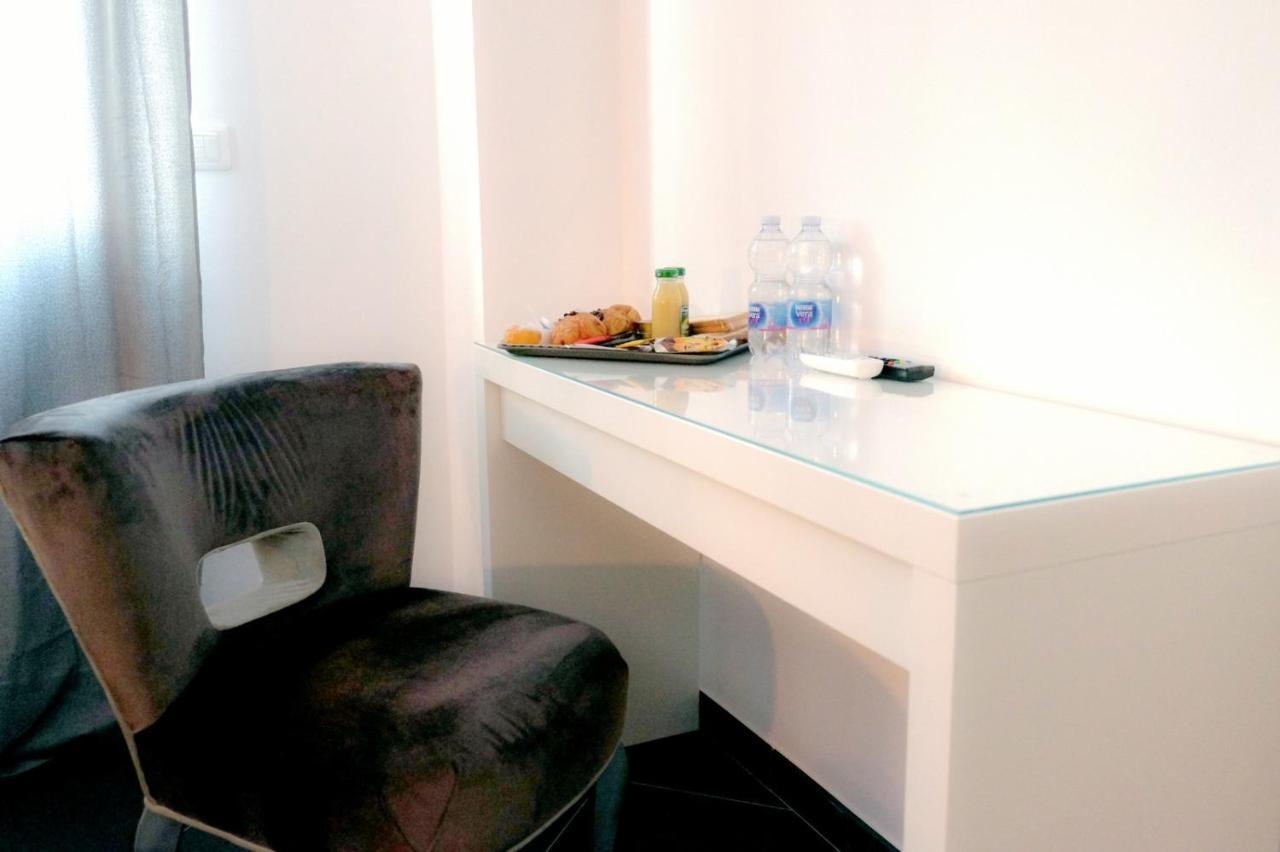 Airport Bari Deluxe Bed & Breakfast Exterior photo