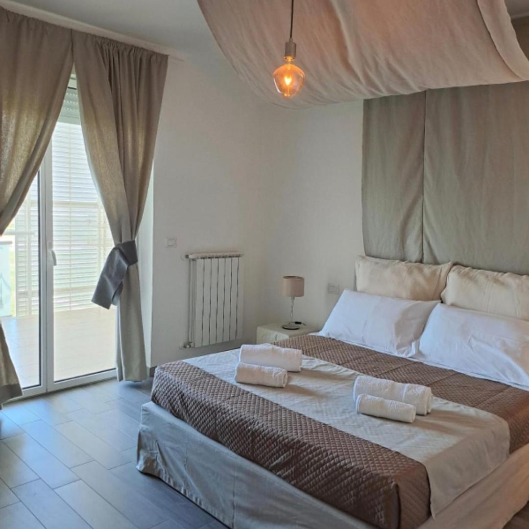 Airport Bari Deluxe Bed & Breakfast Exterior photo