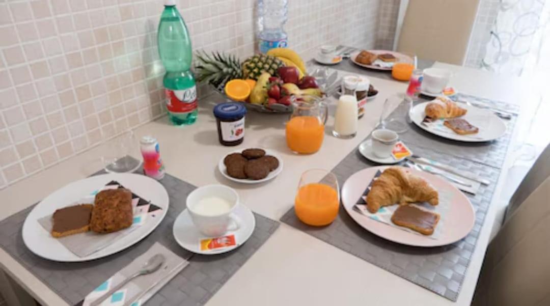 Airport Bari Deluxe Bed & Breakfast Exterior photo